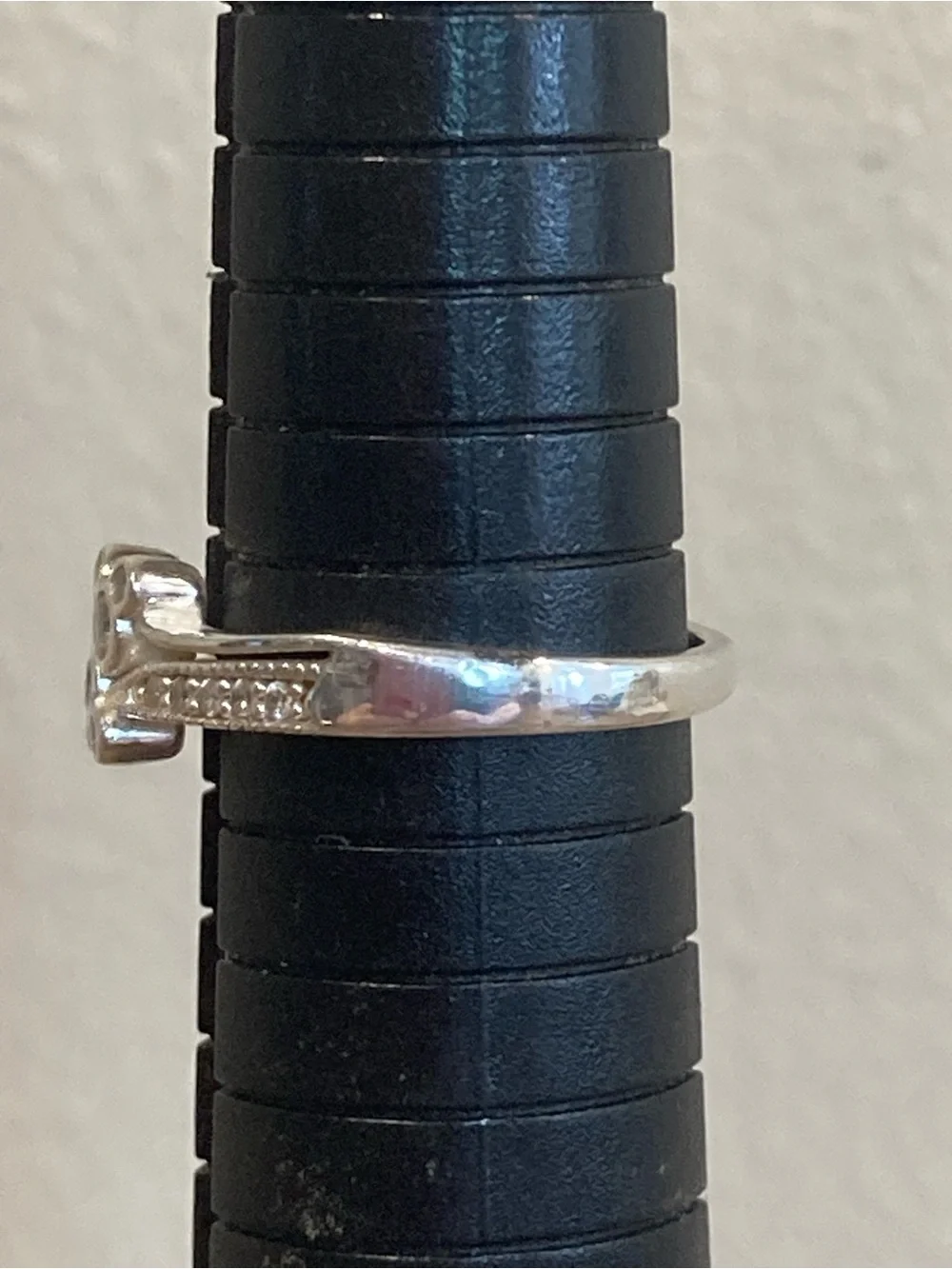Sterling Silver 925 Disney Mickey Mouse Ring Clear Gem Size 8